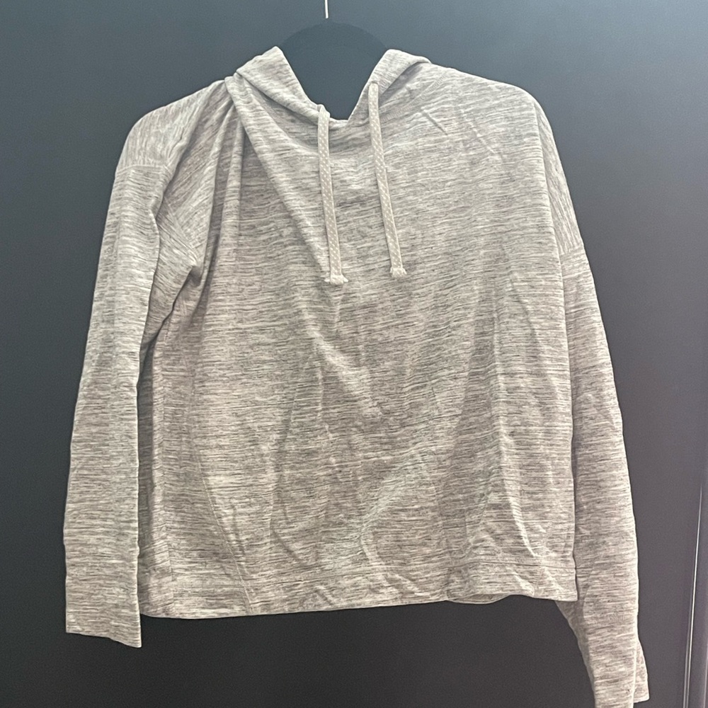 Cynthia rowley cropped workout sweater with open back